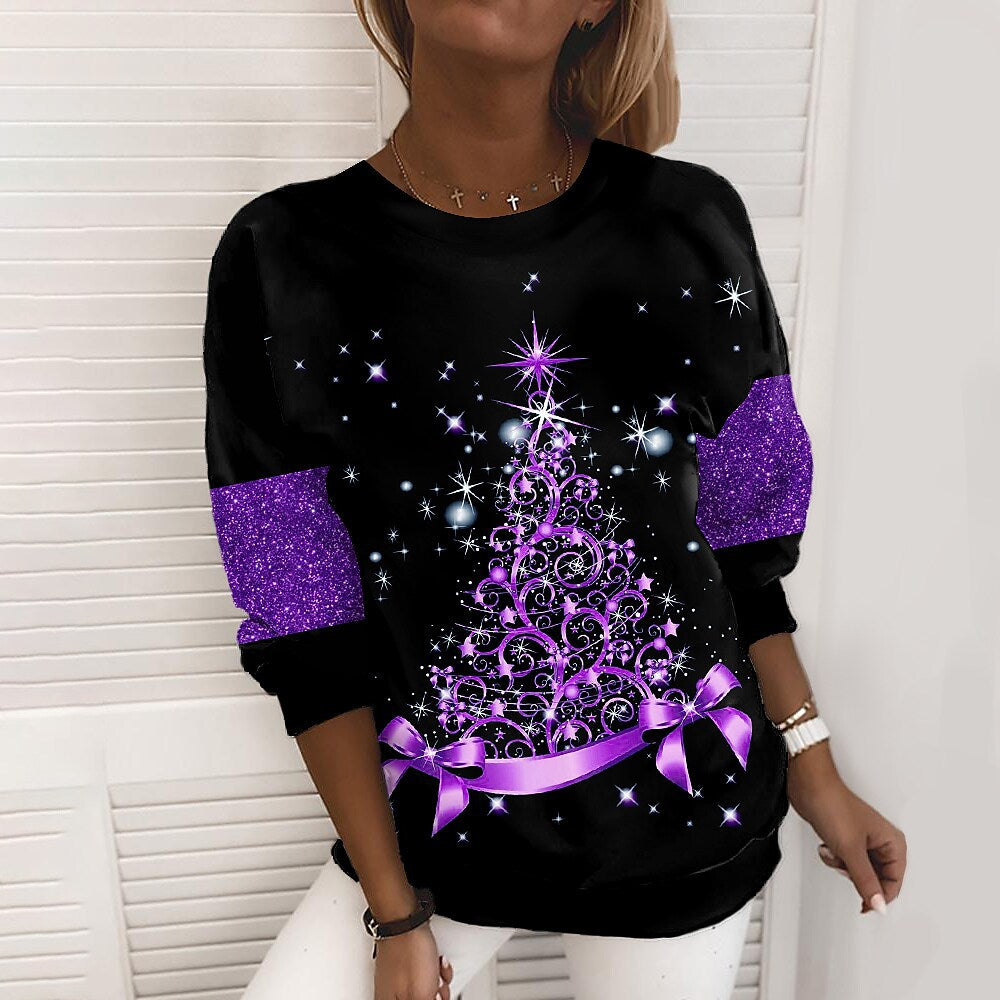 Frau im Weihnachts-Sweatshirt mit Glitzer-Tannenbaum
