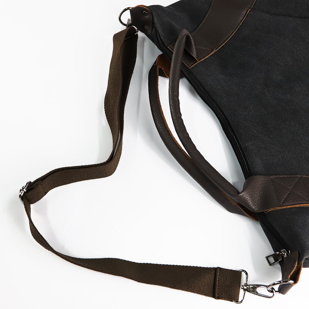 Grosse blaue Canvas-Schultertasche mit Kontrastgriffen