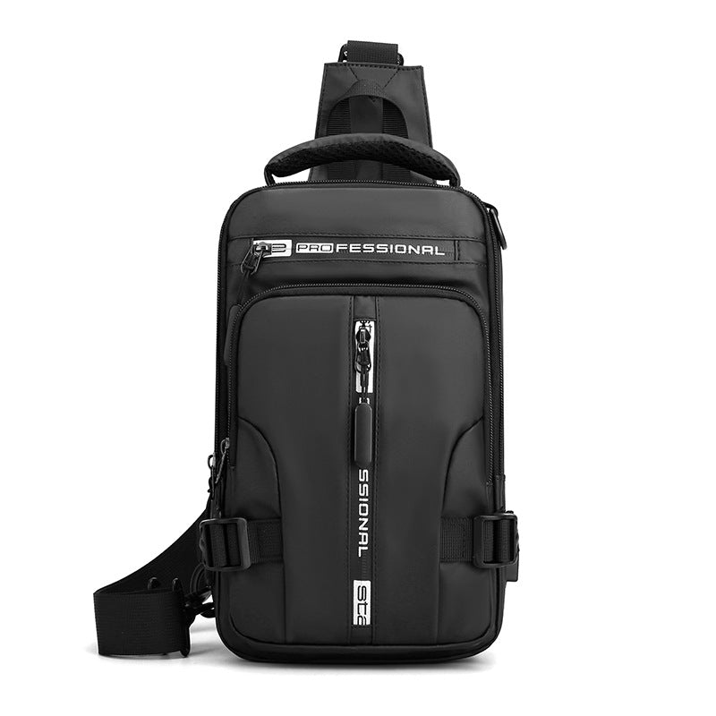 Herren Sling Bag quer über der Brust getragen