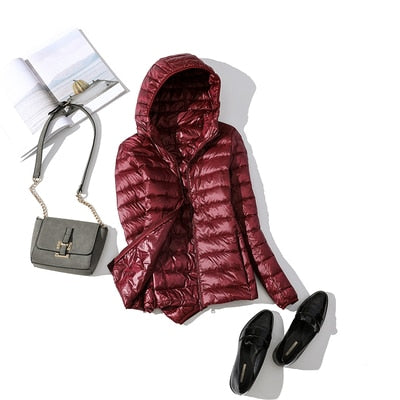 Kerstin | Damen Modische Glänzende Kurze Winterjacke