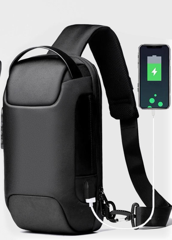 Schwarze Brusttasche mit Zahlenschloss und USB-Port