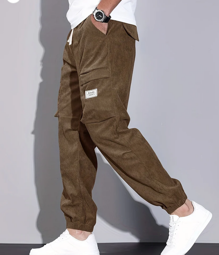 Herren Cordhose mit Elastischem Bund und Jogger-Schnitt
